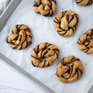 Cinnamon Knots