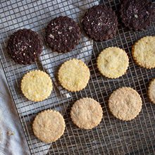 Charger l&#39;image dans la galerie, Biscuits sablés des Fêtes
